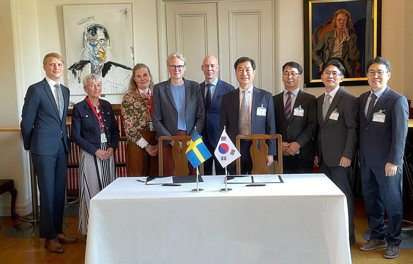 Gruppbild på delegationen från PRV och från KIPRO.